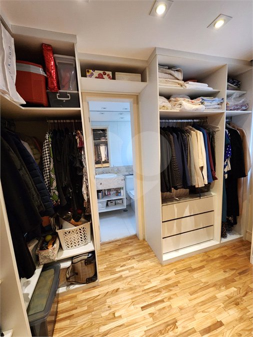 Apartamento à venda com 3 suítes em Vila Suzana, São Paulo, SP
