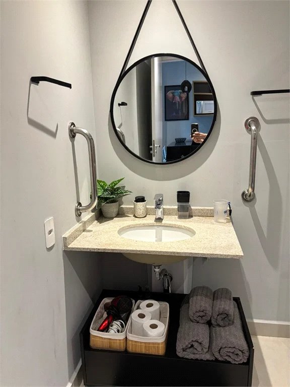 Apartamento à venda ou para alugar com 1 suíte em Pinheiros, São Paulo, SP