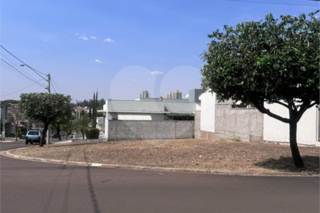 Terreno à venda em Residencial Village Damha II, Araraquara, SP