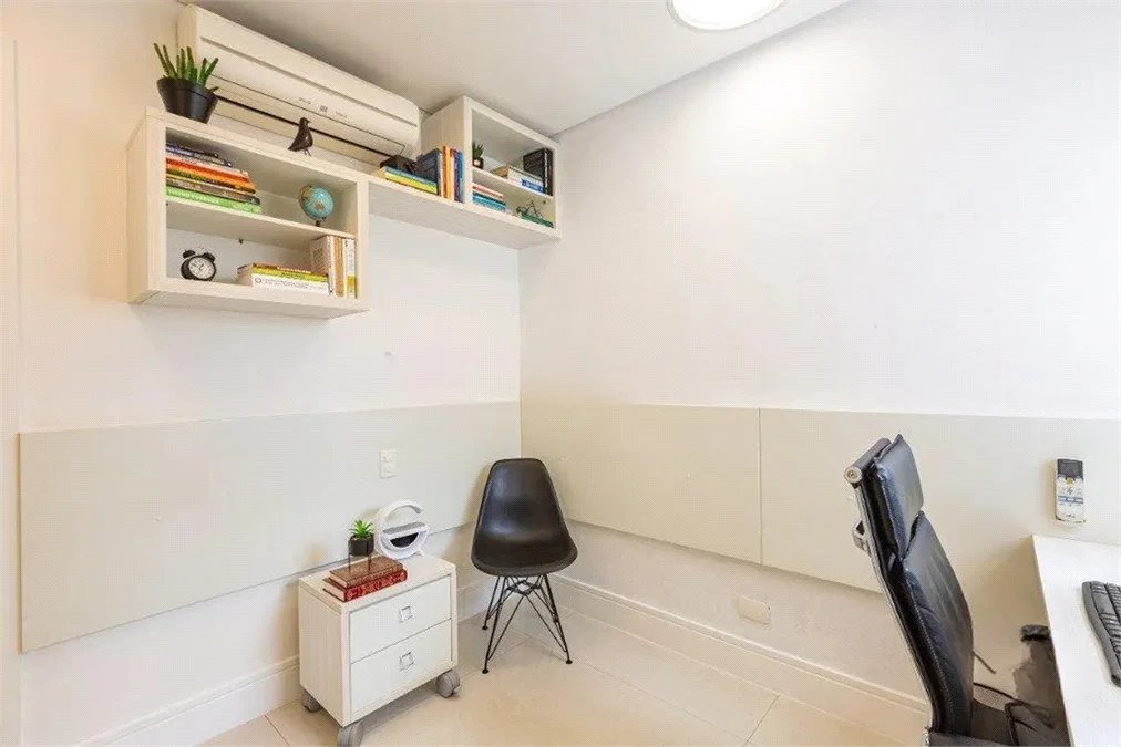 Apartamento à venda com 3 suítes em Vila Romana, São Paulo, SP