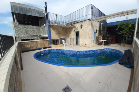 Cobertura à venda com 5 quartos, sendo 2 suítes,  em Grajaú, Rio de Janeiro, RJ