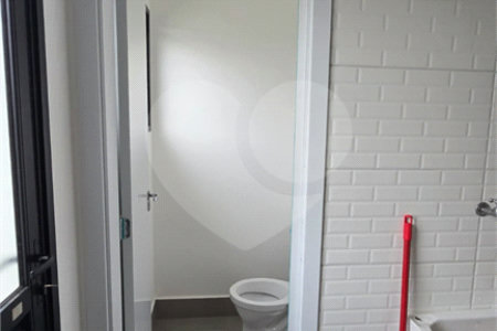Casa à venda ou para alugar com 5 quartos, sendo 4 suítes,  no condomínio Equilibrium, Atibaia - SP