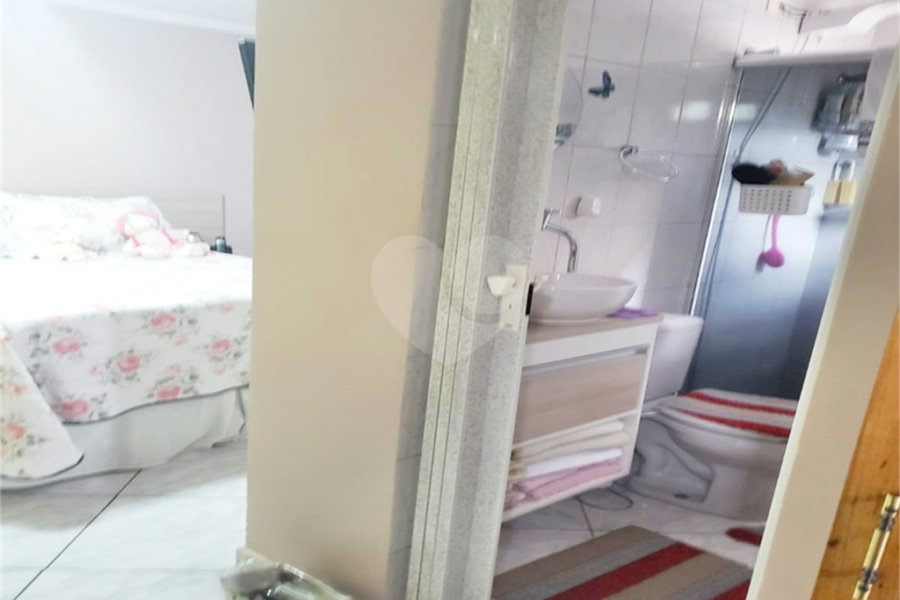 Sobrado à venda com 3 quartos, sendo 1 suíte,  em Parque Edu Chaves, São Paulo, SP