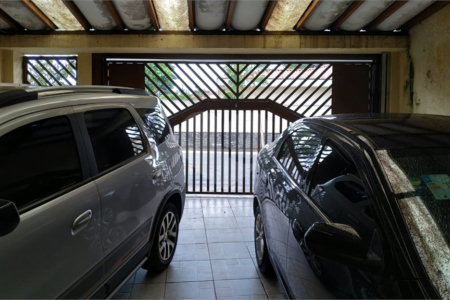 Sobrado à venda com 3 quartos, sendo 1 suíte, em Bosque da Saúde, São Paulo, SP