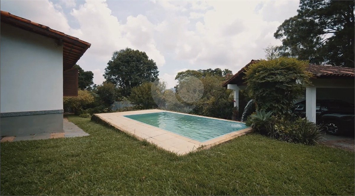 Terreno à venda com 6 quartos no condomínio Quinta dos Lagos, Cotia - SP