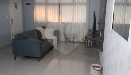 Sobrado à venda com 3 quartos, sendo 1 suíte, em Vila Curuçá, São Paulo, SP