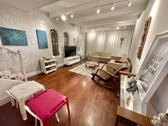 Sobrado à venda com 3 quartos, sendo 1 suíte,  em Santana, São Paulo, SP