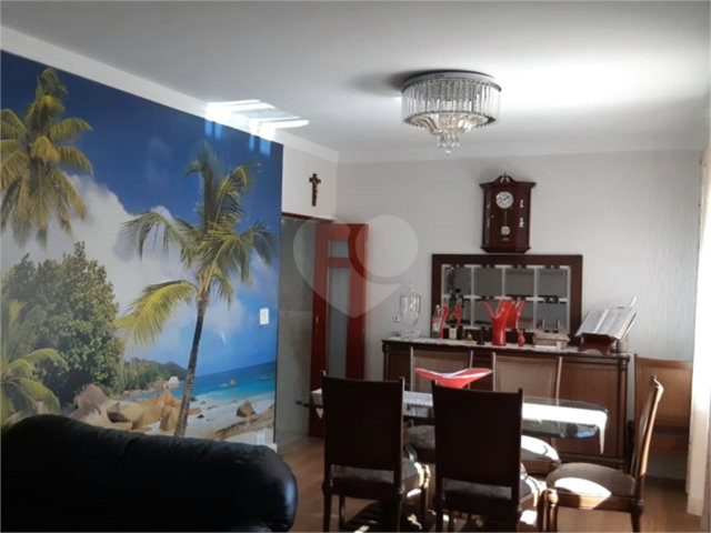 Sobrado à venda com 4 quartos, sendo 1 suíte,  em Vila Guilherme, São Paulo, SP