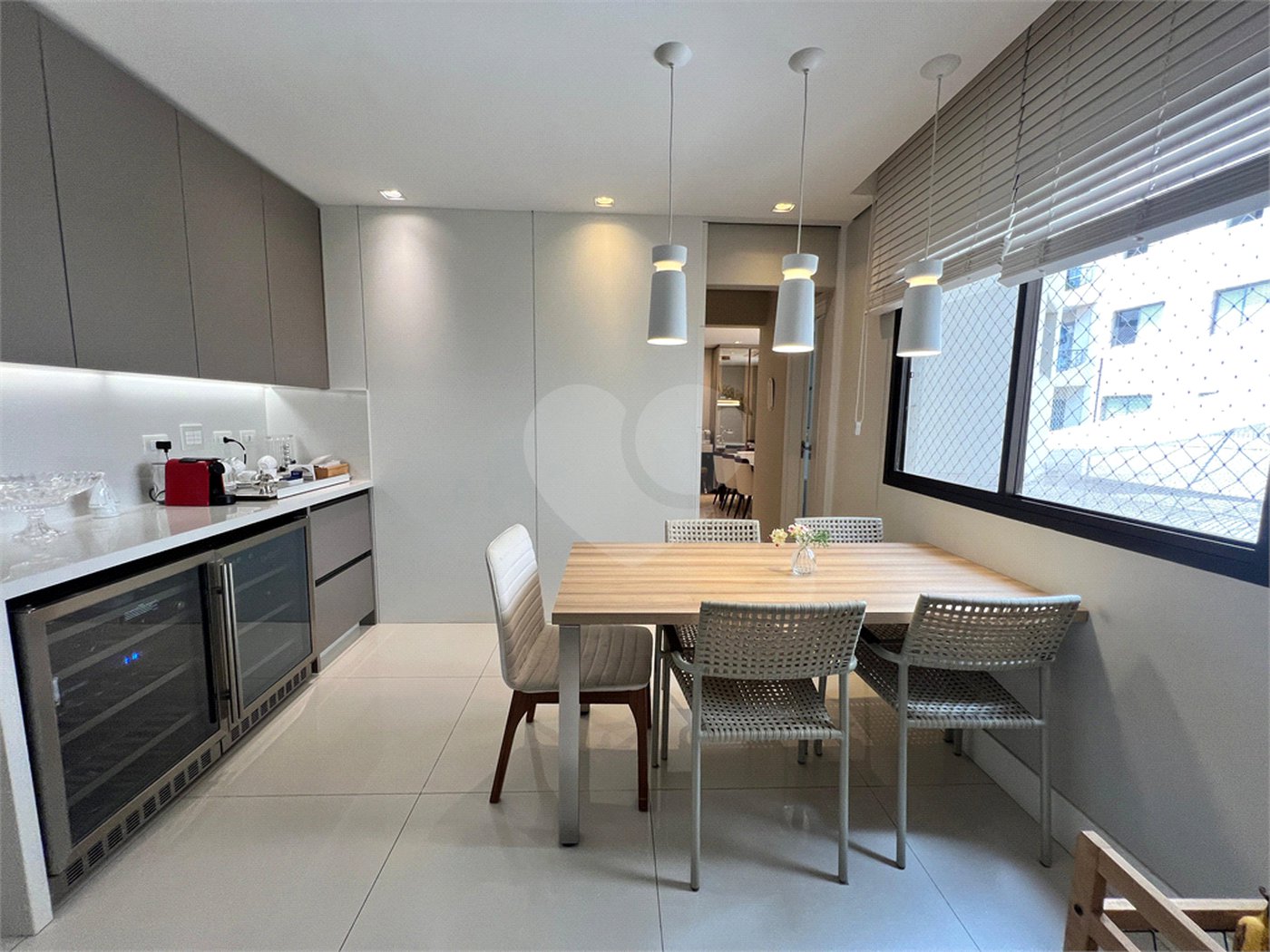 Apartamento à venda com 4 quartos, sendo 3 suítes, em Itaim Bibi, São Paulo, SP