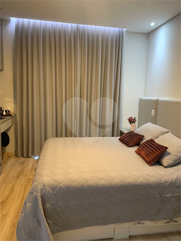 Casa à venda no condomínio Floradas da Serra, São José dos Campos - SP