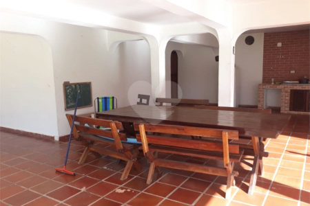 Sítio à venda com 5 quartos, sendo 3 suítes,  em Planalto Verde, São Roque, SP