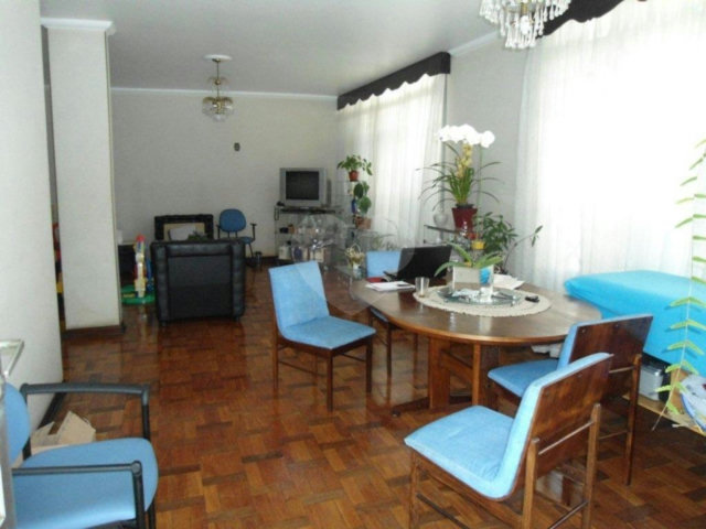 Casa à venda com 4 quartos, sendo 1 suíte,  em Santana, São Paulo, SP