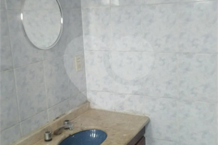 Sobrado à venda com 3 quartos em Jardim Aeroporto, São Paulo, SP