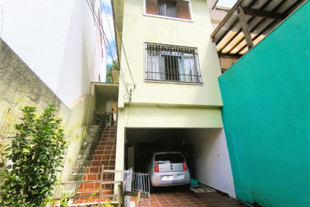 Sobrado à venda com 4 quartos, sendo 2 suítes, em Vila Morse, São Paulo, SP