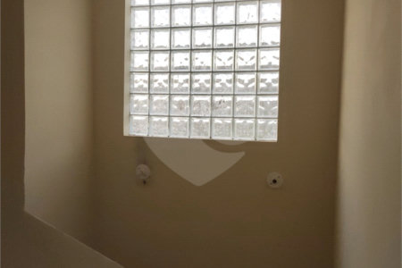 Sobrado à venda com 3 quartos, sendo 1 suíte, em Chácaras Maringá, Atibaia, SP