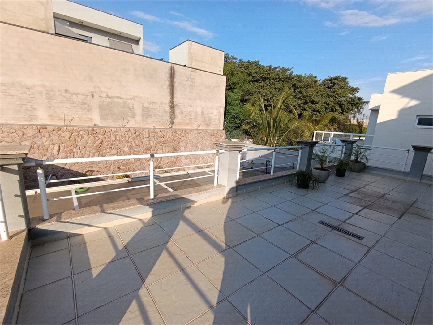 Casa à venda com 4 quartos, sendo 1 suíte, no condomínio Jardim Reserva Bom Viver de Indaiatuba, Indaiatuba - SP