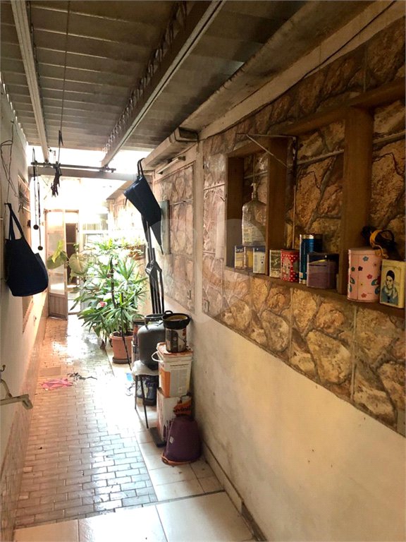 Casa Térrea à venda com 3 quartos em Cidade Domitila, São Paulo, SP