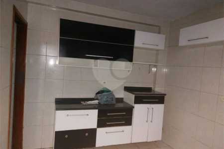 Casa Térrea à venda com 2 quartos em Santa Teresinha, São Paulo, SP