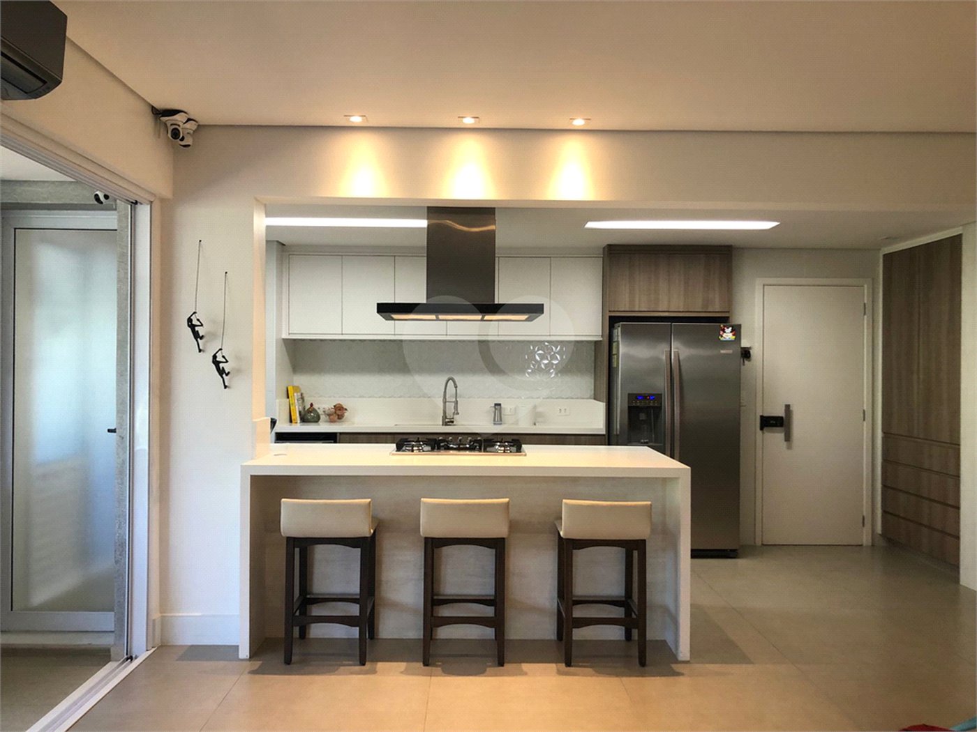 Apartamento à venda com 3 suítes em Tremembé, São Paulo, SP