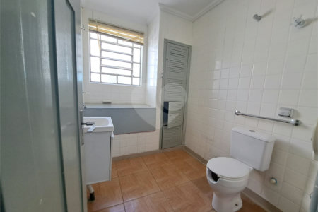 Casa Térrea para alugar com 1 quarto, sendo 3 suítes,  em Indianópolis, São Paulo, SP