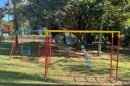 Casa à venda com 4 quartos, sendo 3 suítes,  no condomínio Terras de Santa Teresa, Itupeva - SP