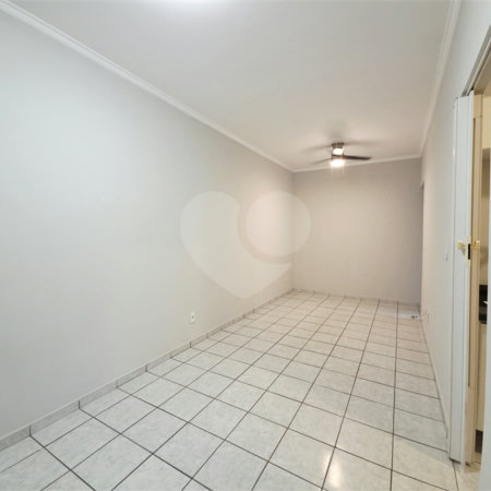 Casa à venda com 3 quartos, sendo 1 suíte, no condomínio Parque das Árvores, Sorocaba - SP