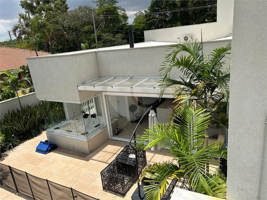 Casa à venda com 5 quartos, sendo 4 suítes,  no condomínio Residencial Vila do Itamaraca, Valinhos - SP
