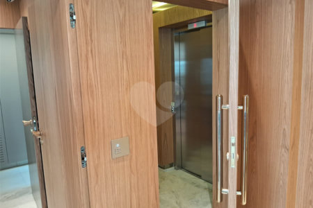 Apartamento à venda com 3 suítes em Moema, São Paulo, SP