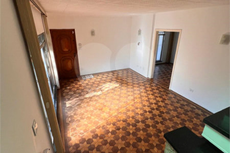 Sobrado à venda no Planalto Paulista c/330m2 - 3 Quartos/1 Suite/ 4 Vagas na garagem - Metrô S.Judas