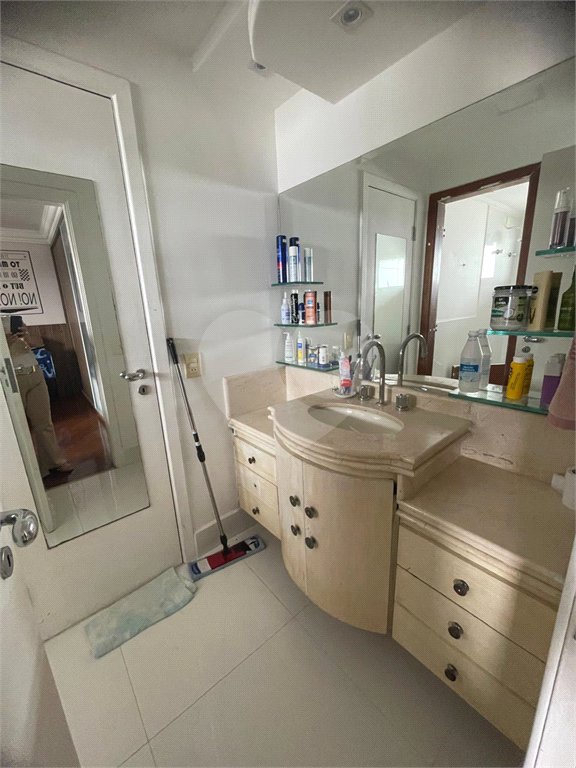 Apartamento à venda com 4 quartos, sendo 3 suítes, no Centro, São Bernardo do Campo, SP