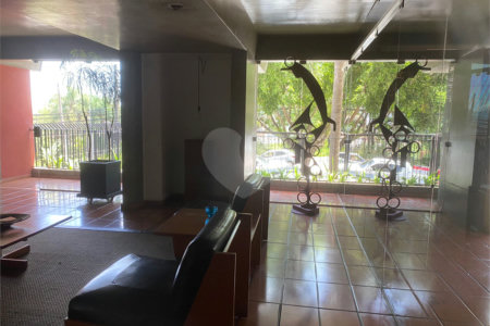 Apartamento à venda com 3 quartos, sendo 1 suíte,  em Vila Romana, São Paulo, SP