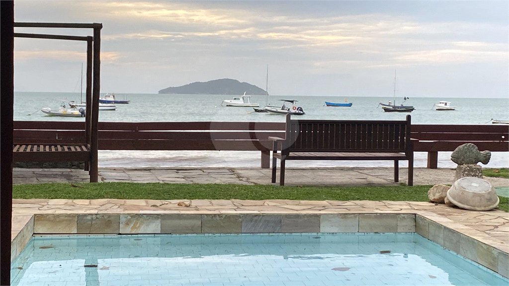 Casa à venda com 6 quartos, sendo 4 suítes, em Manguinhos, Armação dos Búzios, RJ