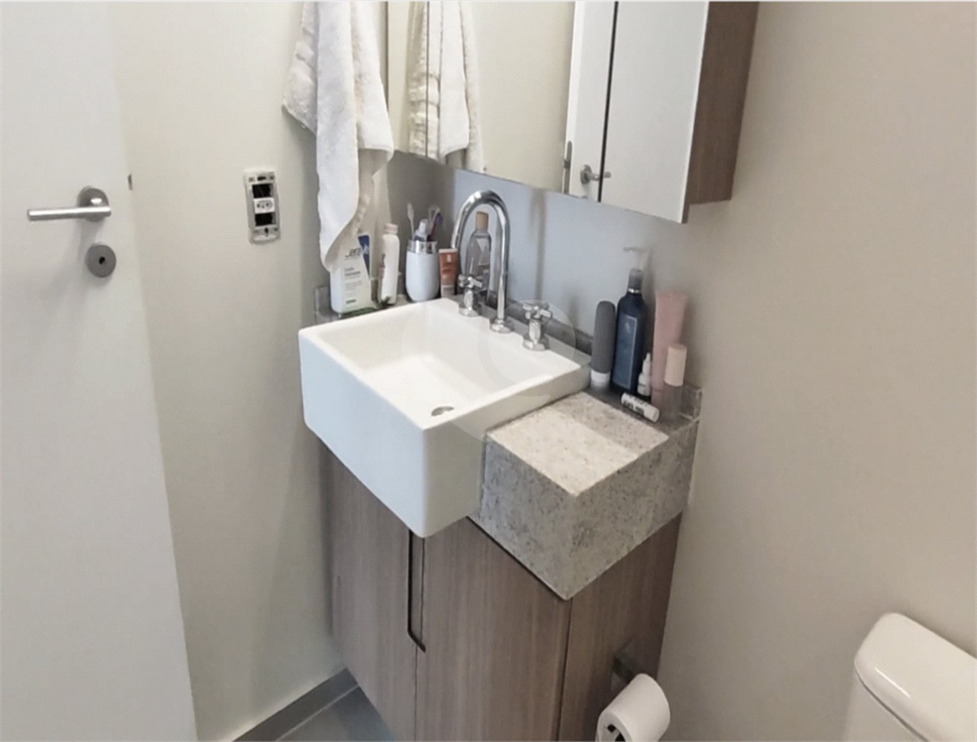 Apartamento à venda com 2 suítes em Pinheiros, São Paulo, SP