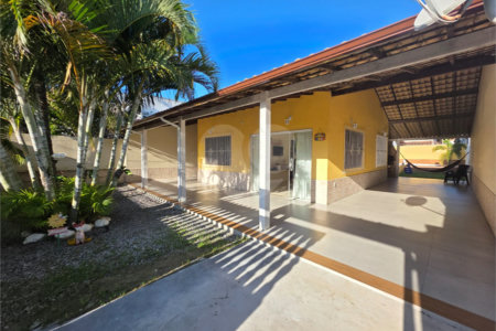 Casa à venda com 2 quartos em Caminho de Búzios, Cabo Frio, RJ