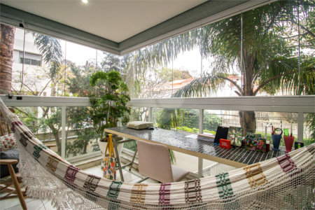 Apartamento à venda com 4 quartos, sendo 2 suítes, em Jardim Prudência, São Paulo, SP