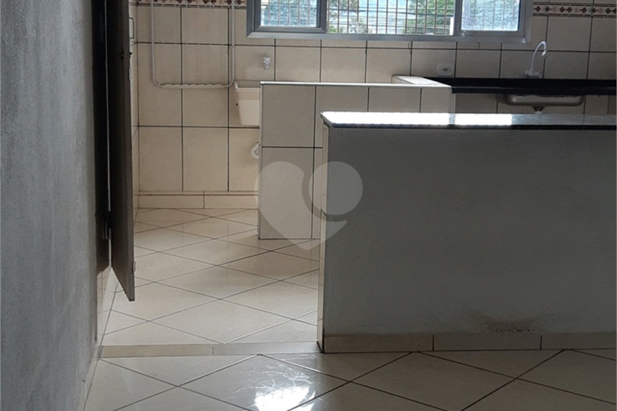 Sobrado à venda com 20 quartos em Jardim Peri, São Paulo, SP