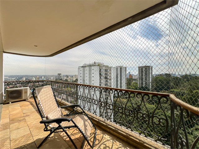 Apartamento à venda ou para alugar com 4 suítes em Alto da Boa Vista, São Paulo, SP