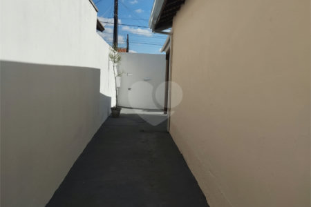 Casa à venda com 2 quartos em Jardim Roberto Selmi Dei, Araraquara, SP