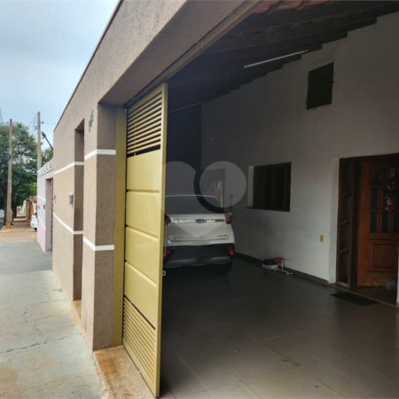 Casa à venda com 5 quartos, sendo 4 suítes, em Jardim do Carmo, Araraquara, SP