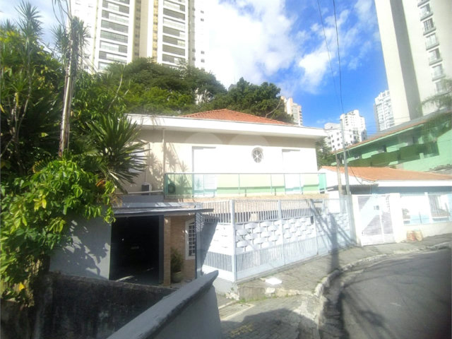Casa à venda com 10 quartos, sendo 1 suíte,  em Santa Teresinha, São Paulo, SP