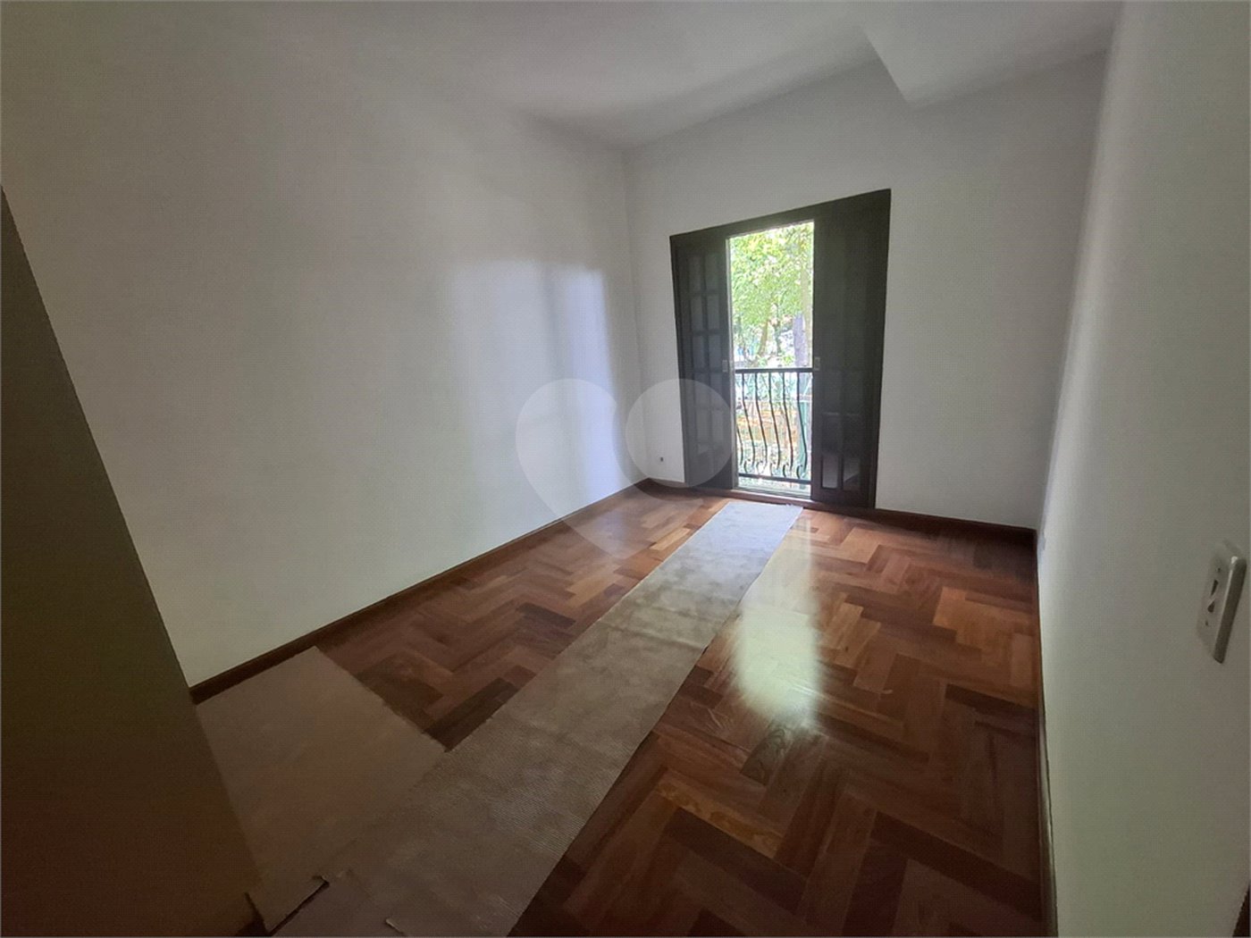 Casa para alugar com 4 quartos, sendo 2 suítes, no condomínio Palm Garden, São Paulo - SP