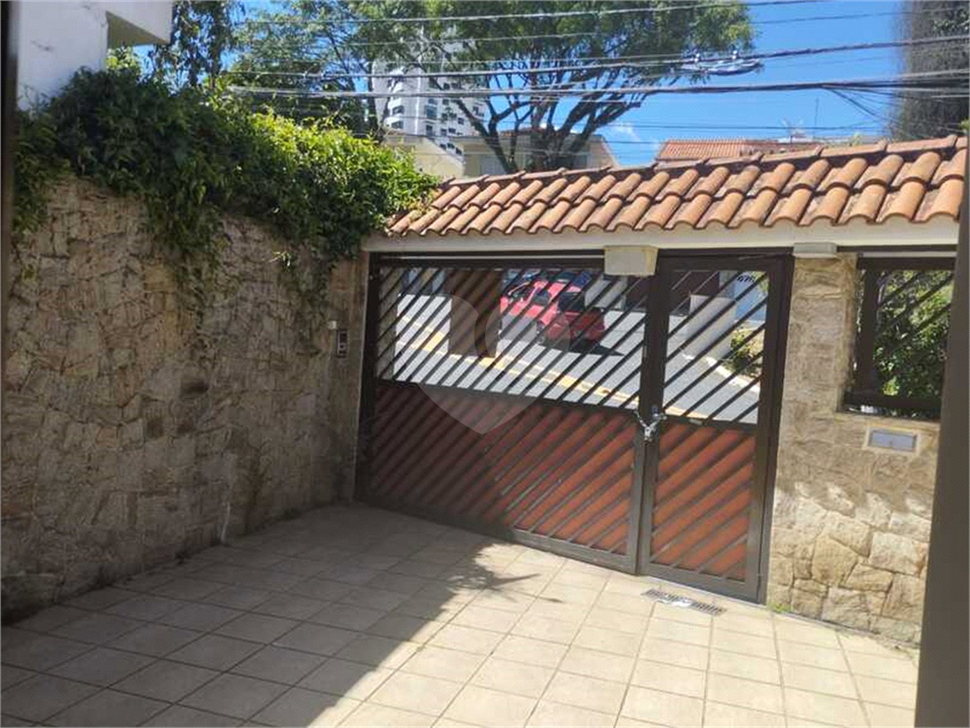 Casa à venda com 4 quartos, sendo 1 suíte,  em Santana, São Paulo, SP