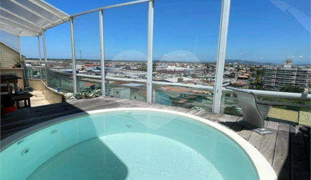 Cobertura à venda com 3 suítes em Braga, Cabo Frio, RJ