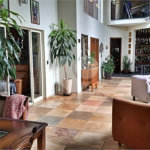 Casa à venda com 8 quartos, sendo 4 suítes, em Roseira, Mairiporã, SP