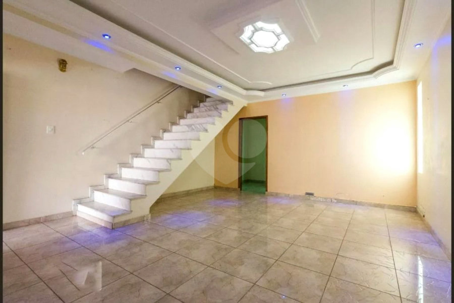 Sobrado à venda com 3 quartos em Vila Carrão, São Paulo, SP