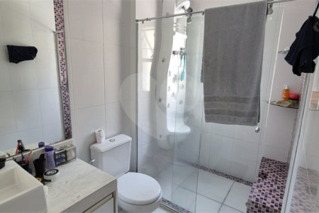 Casa à venda com 4 quartos, sendo 2 suítes,  no condomínio Aromaz, São Bernardo do Campo - SP