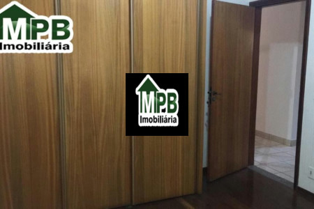Sobrado à venda com 5 quartos, sendo 3 suítes, em Jardim Helena Cristina, Sorocaba, SP