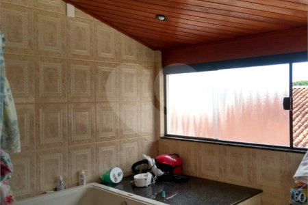 Sobrado à venda com 3 quartos, sendo 2 suítes, no Centro, Araraquara, SP