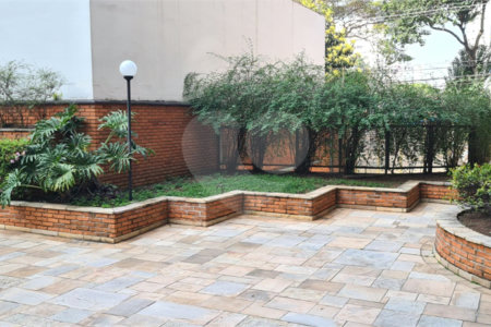 Apartamento à venda no Campo Belo com 110m², 03 dormitórios sendo 01 suite, 2 vagas - São Paulo/S