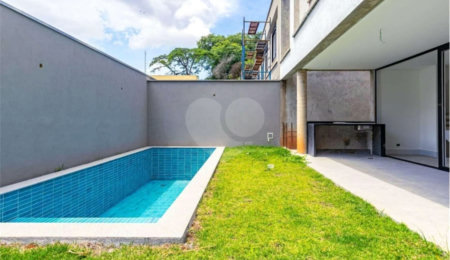 Casa à venda com 4 suítes no condomínio Venezia, São Paulo - SP